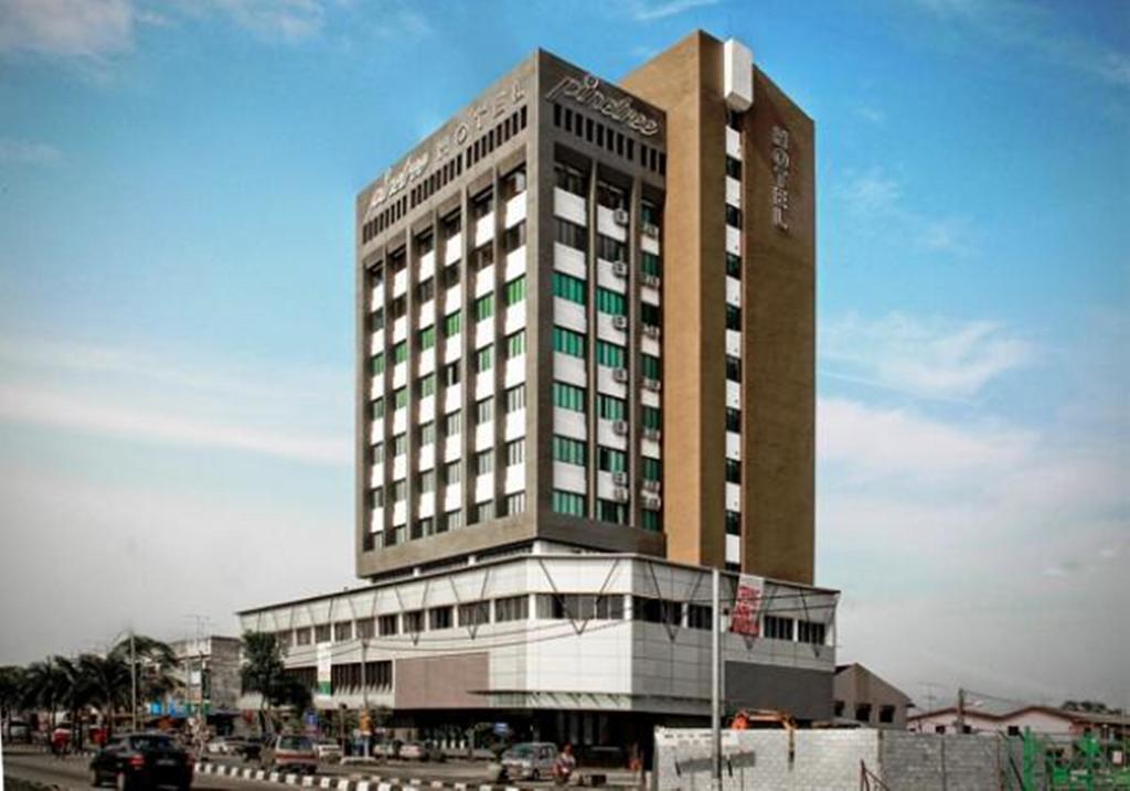 Pine Tree Hotel Batu Pahat Kültér fotó