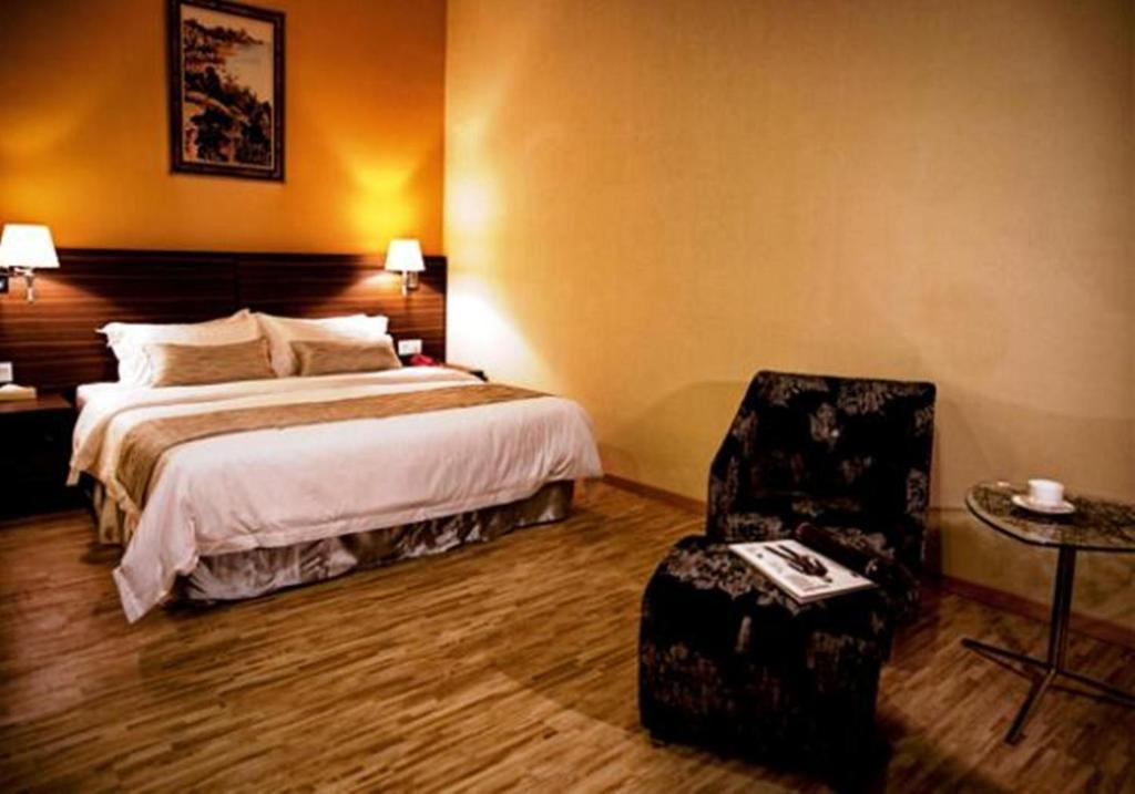 Pine Tree Hotel Batu Pahat Szoba fotó