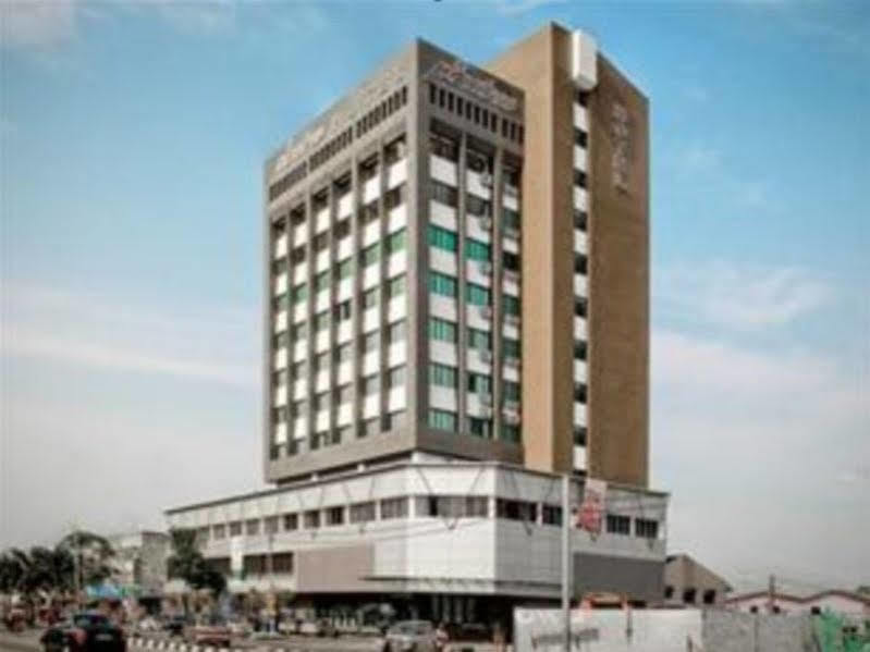 Pine Tree Hotel Batu Pahat Kültér fotó