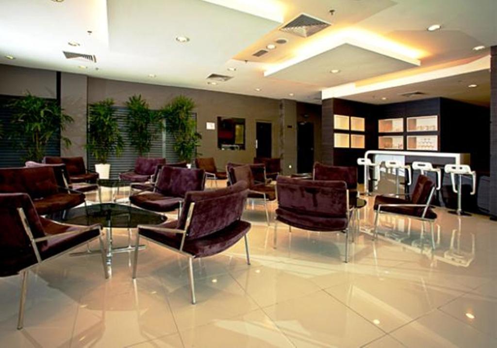 Pine Tree Hotel Batu Pahat Kültér fotó
