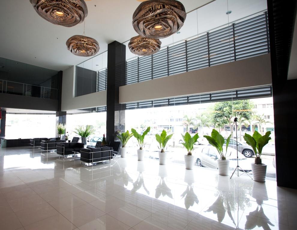Pine Tree Hotel Batu Pahat Kültér fotó